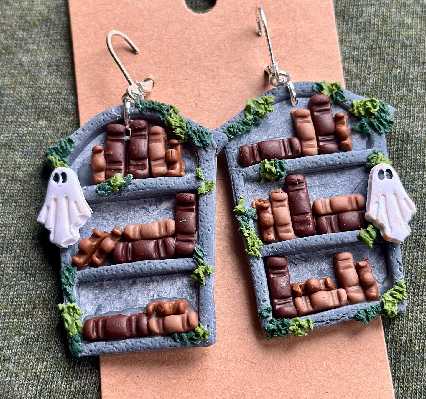 Fall Bookshelf Dangles
