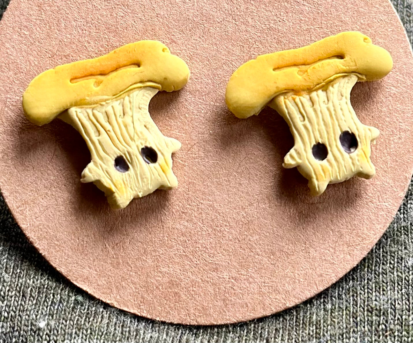 Mushie Baby Studs