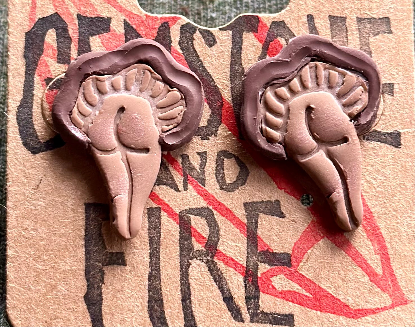 Mushie Butt Studs