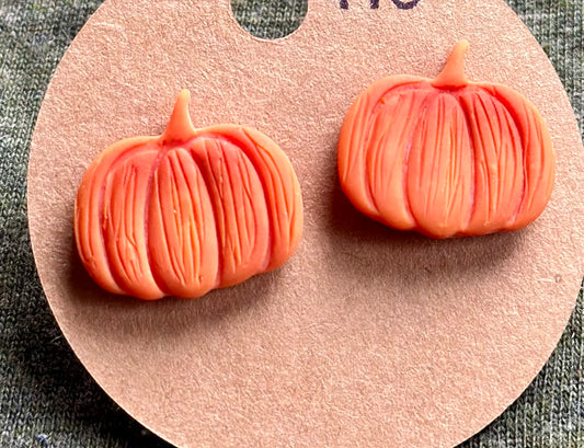 Pumpkin Studs